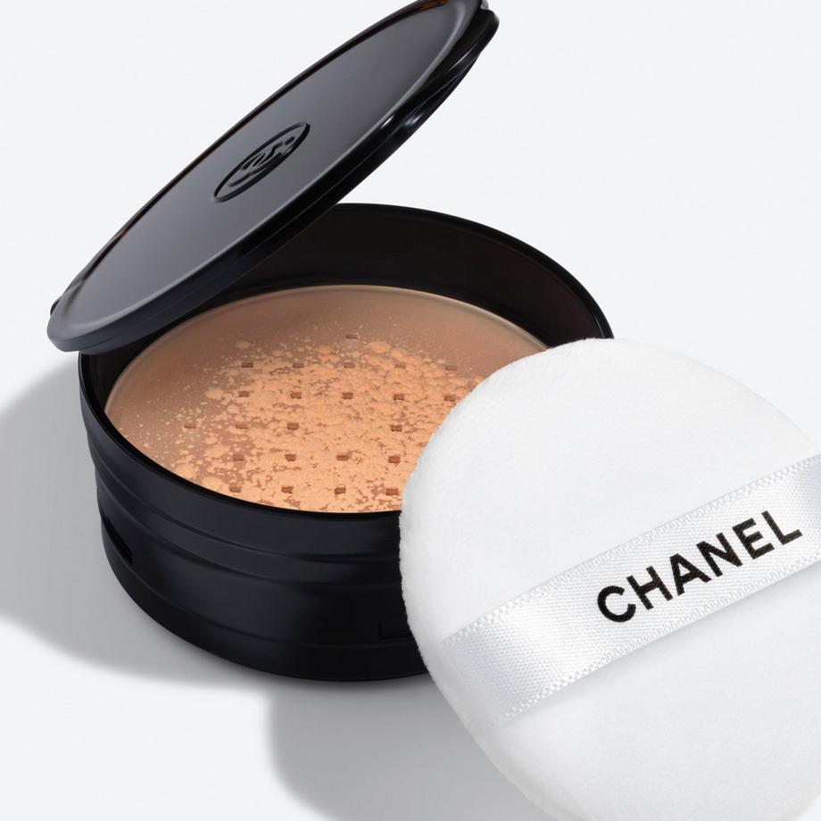 CHANEL POUDRE UNIVERSELLE LIBRE – NACHFÜLLUNG LOSER PUDER MIT NATÜRLICHEM FINISH. REISEGRÖSSE. 