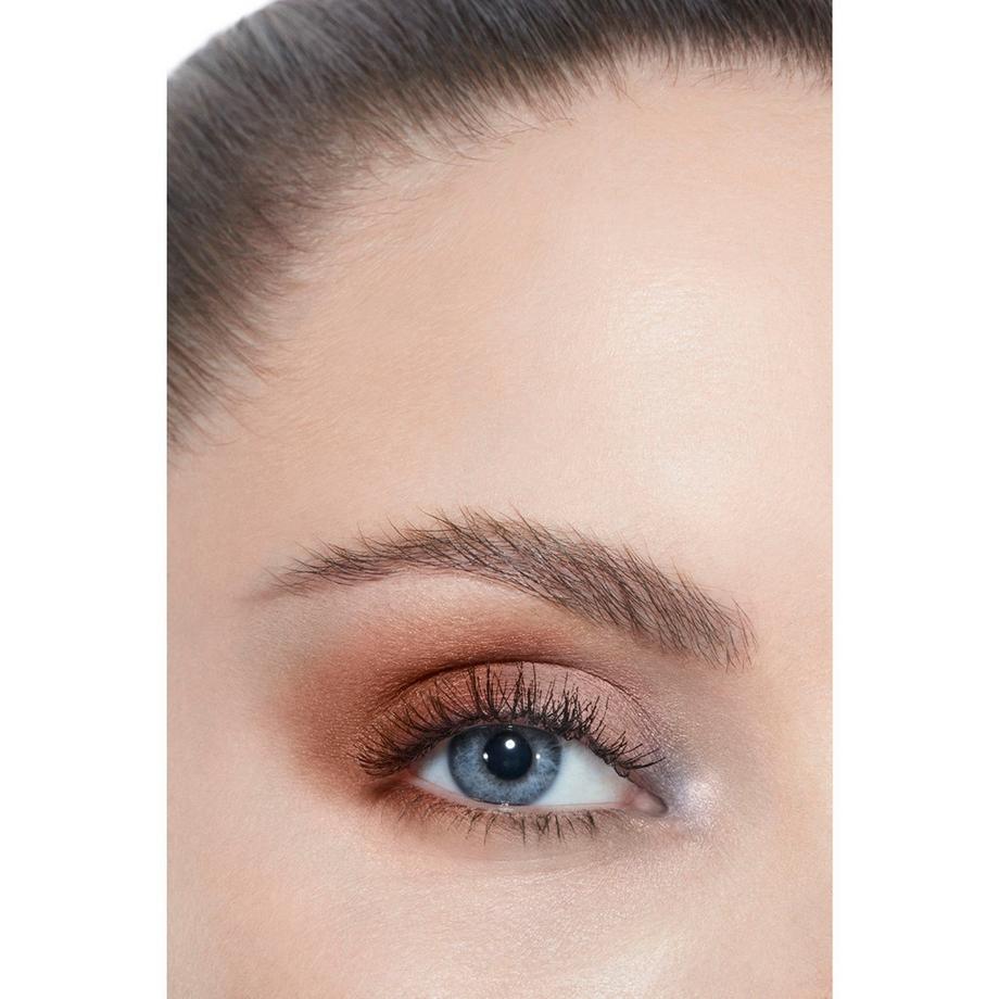 CHANEL LES 4 OMBRES BOUTONS OMBRE À PAUPIÈRES EFFETS MULTIPLES 
