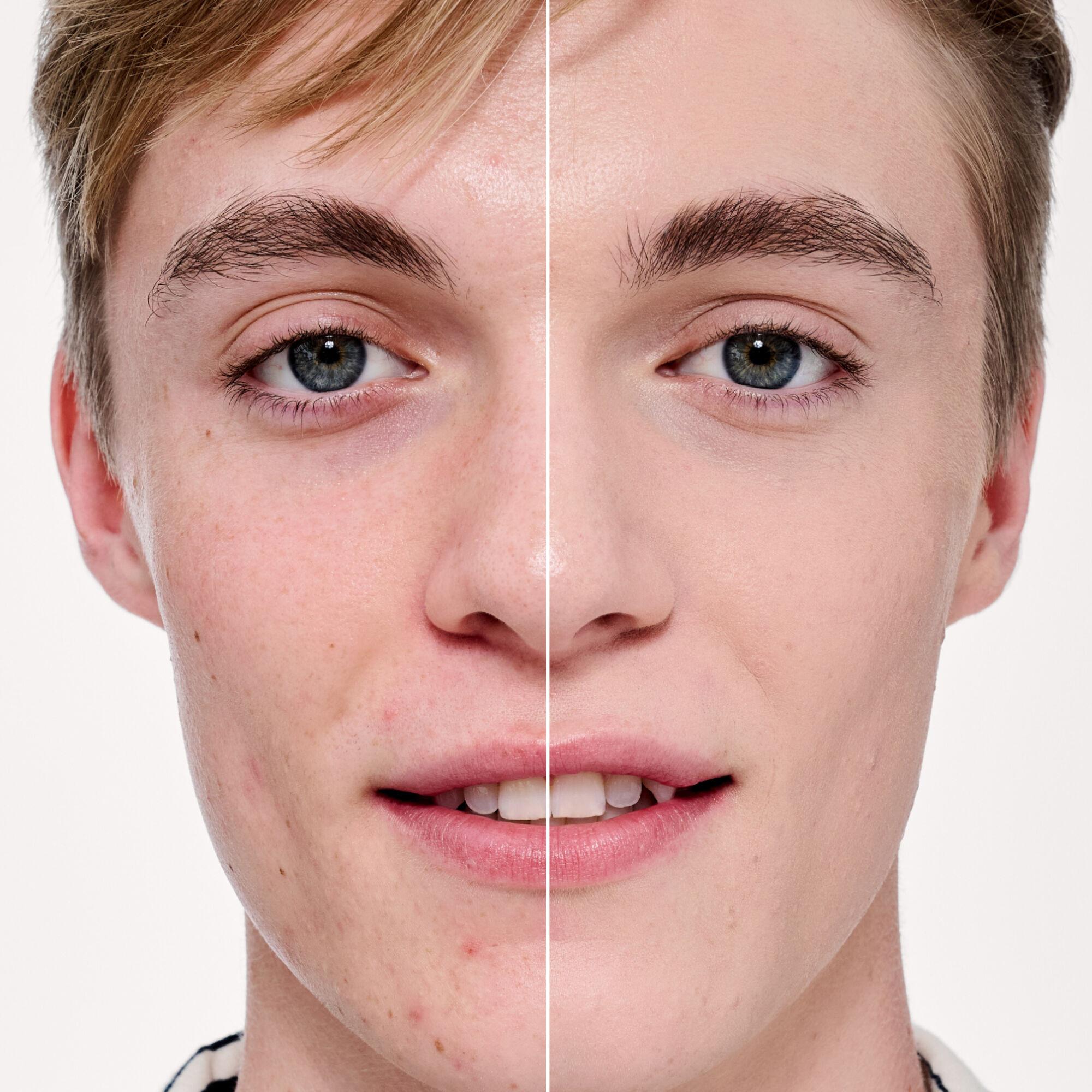 benefit  The POREfessional Foundation - glättende & porenverfeinernde Foundation 