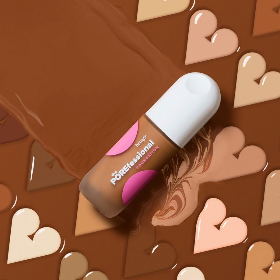 benefit  The POREfessional Foundation - glättende & porenverfeinernde Foundation 