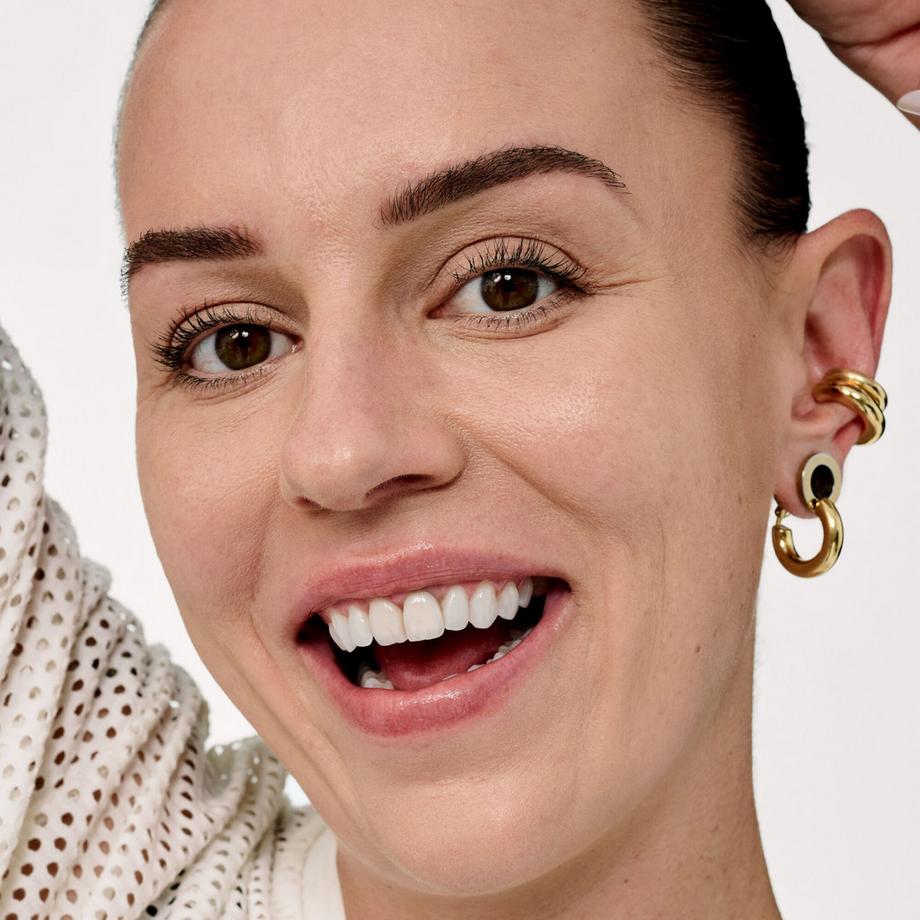 benefit  The POREfessional Foundation - Fondotinta levigante con Niacinamide 