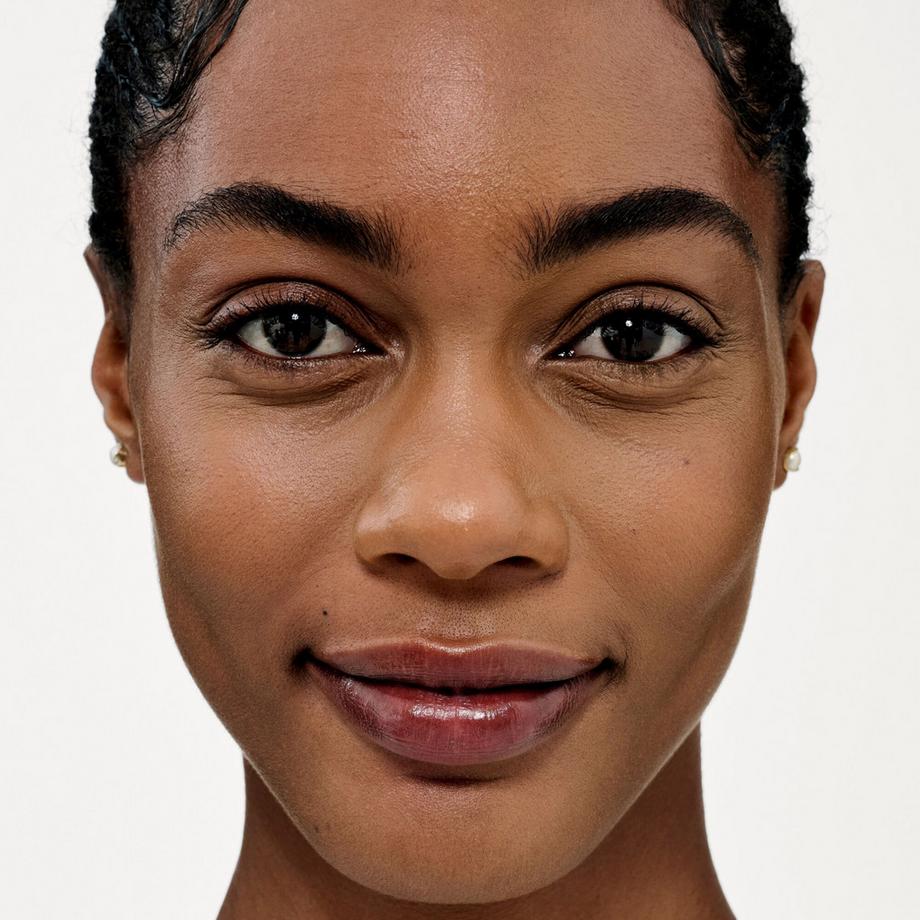 benefit  The POREfessional Foundation - Fondotinta levigante con Niacinamide 