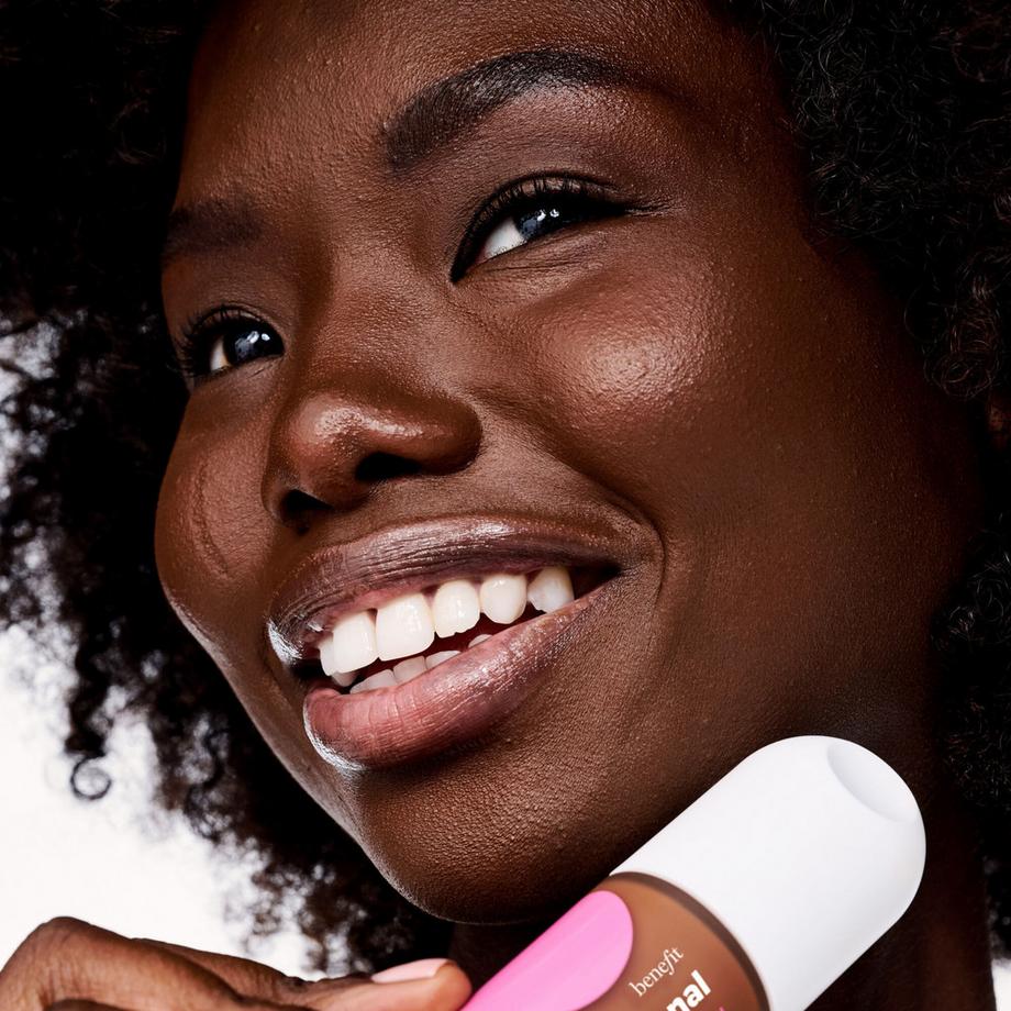 benefit  The POREfessional Foundation - Fond de teint lissant & floutant à la niacinamide 