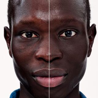 benefit  The POREfessional Foundation - glättende & porenverfeinernde Foundation 