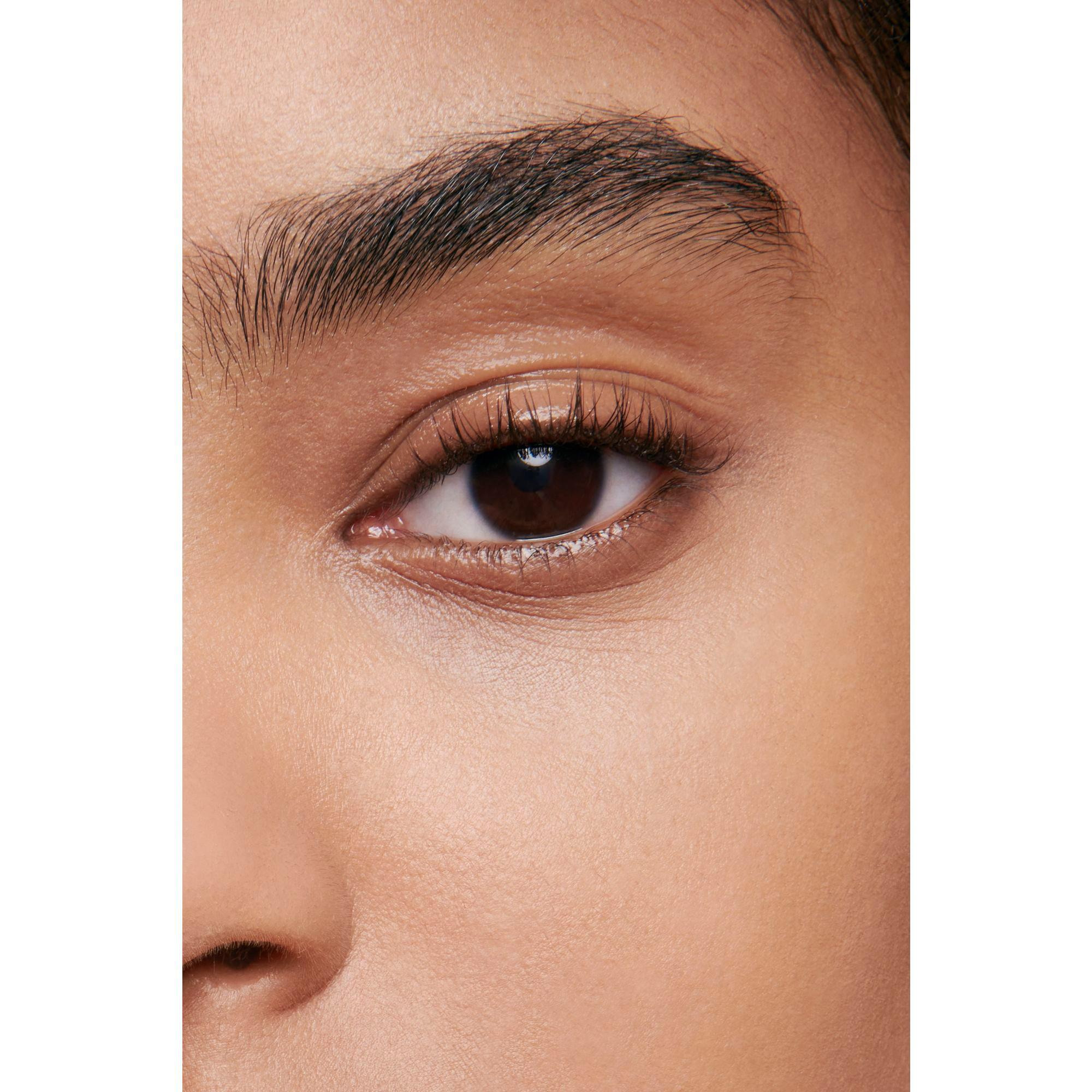 CHANEL ULTRA LE TEINT LE CORRECTEUR CONCEALER – LANGER HALT – MAXIMALER TRAGEKOMFORT – MAKELLOSES FINISH 