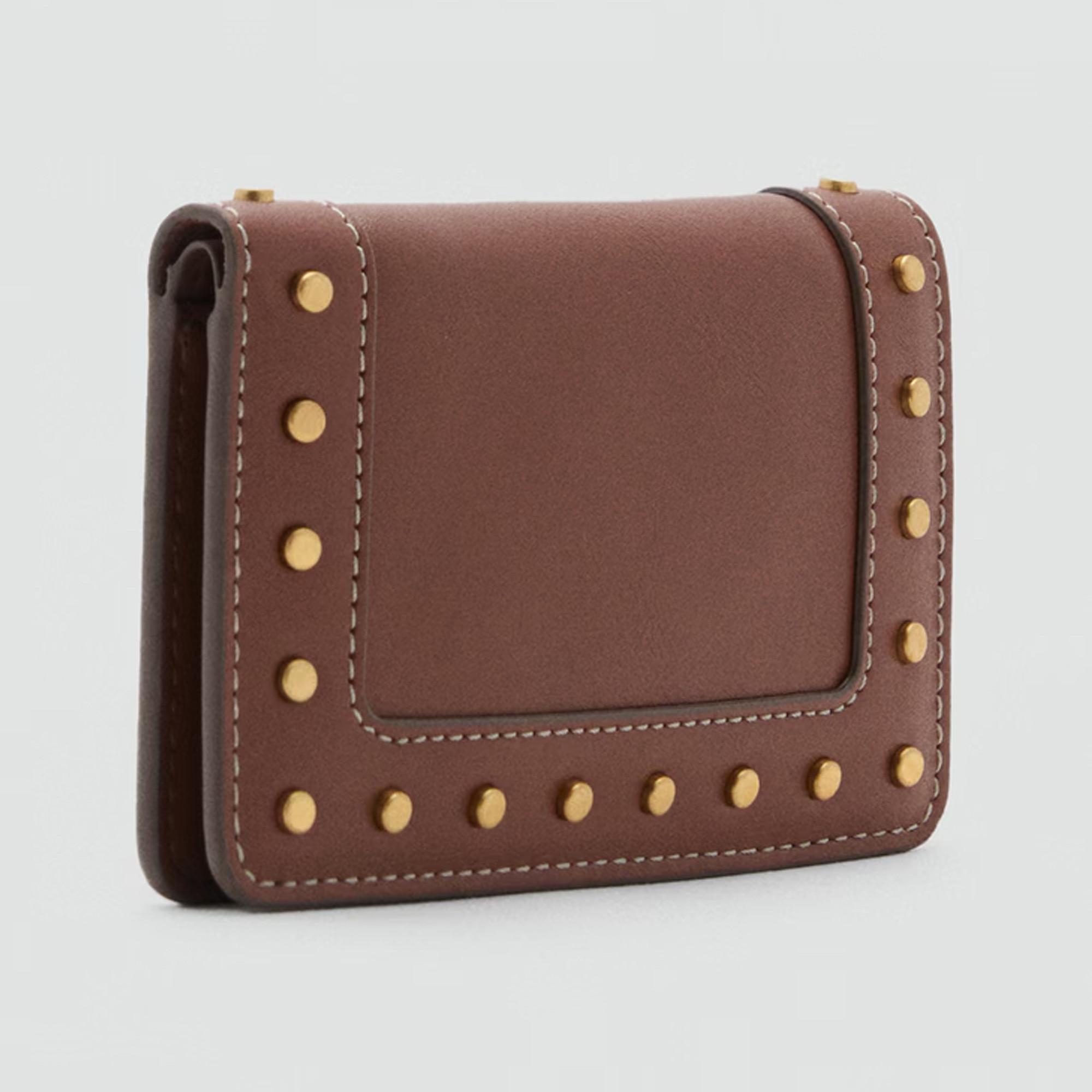 MANGO Serrat Nieten Portemonnaie  