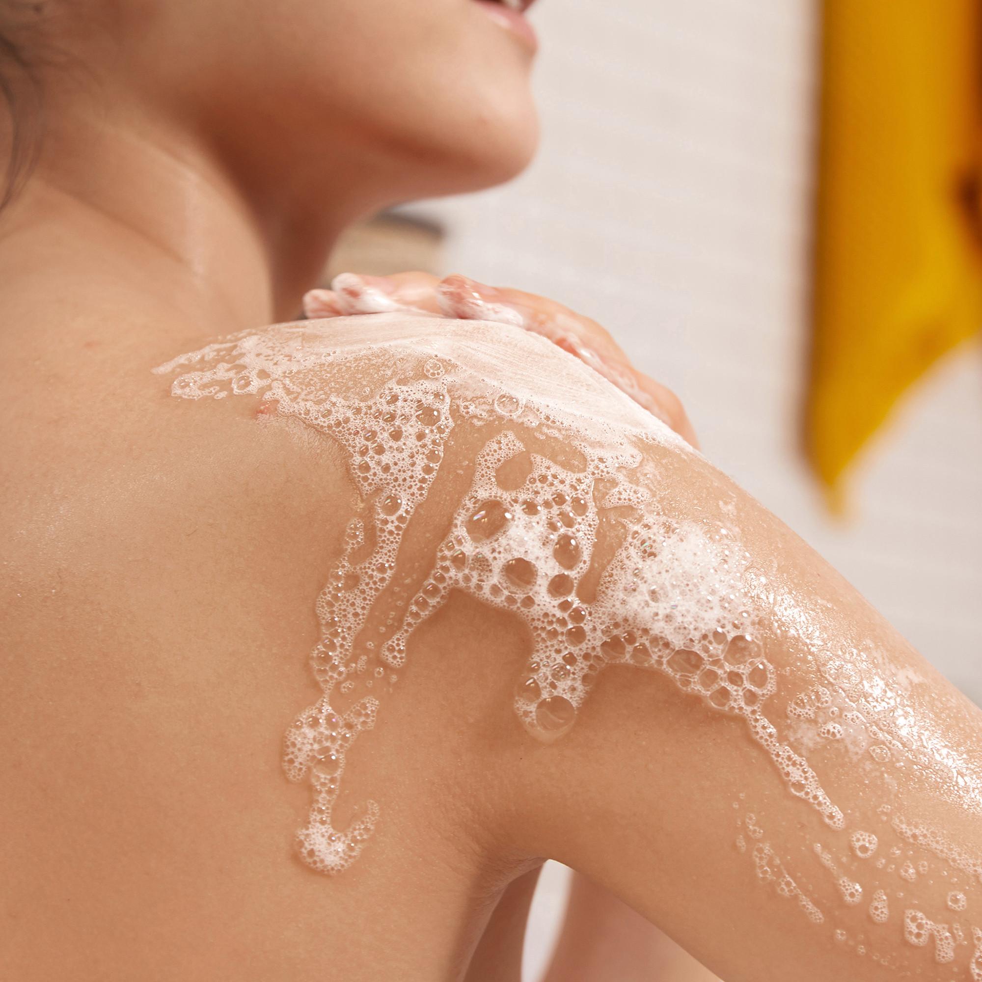 The Body Shop  Pink Grapefruit Shower Gel 