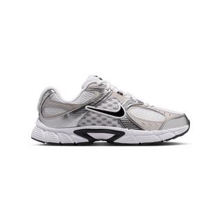 NIKE NIKE V5 RNR (GS) Sneakers, basses 