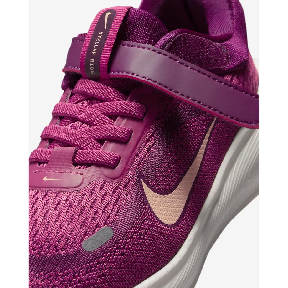 NIKE Stellar Ride Sneakers Basses  