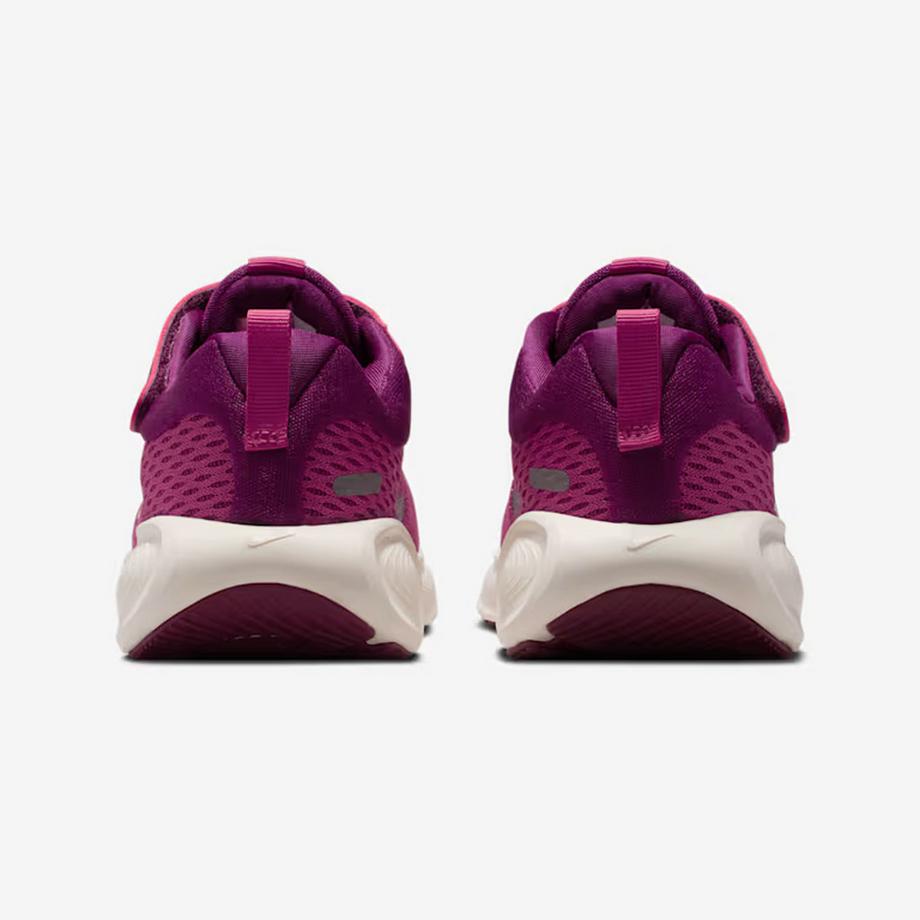 NIKE Stellar Ride Sneakers Basses  