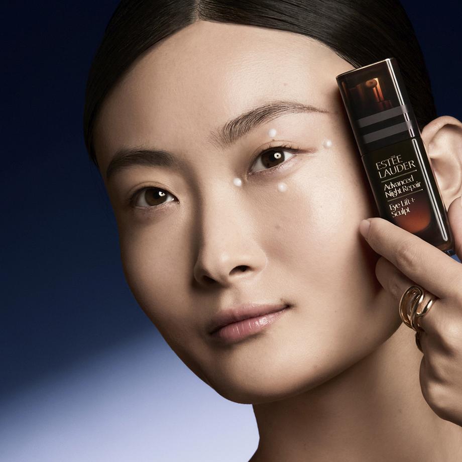 ESTÉE LAUDER   Advanced Night Repair Eye Lift + Sculpt 