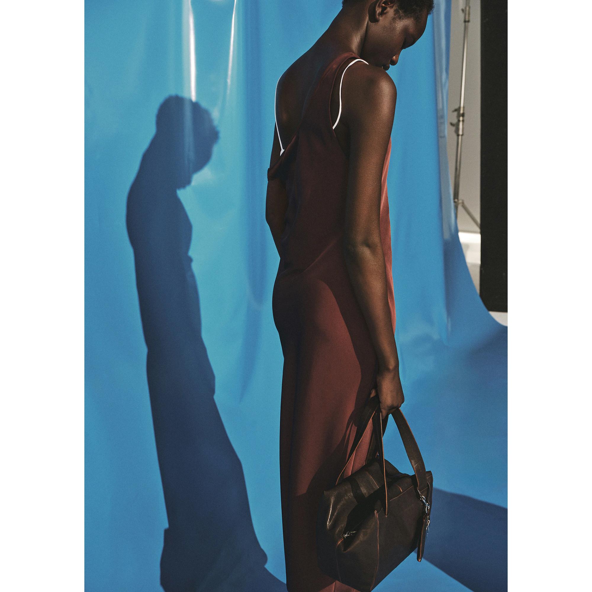 MANGO Luisa2 Ärmelloses V-Ausschnitt Midikleid  