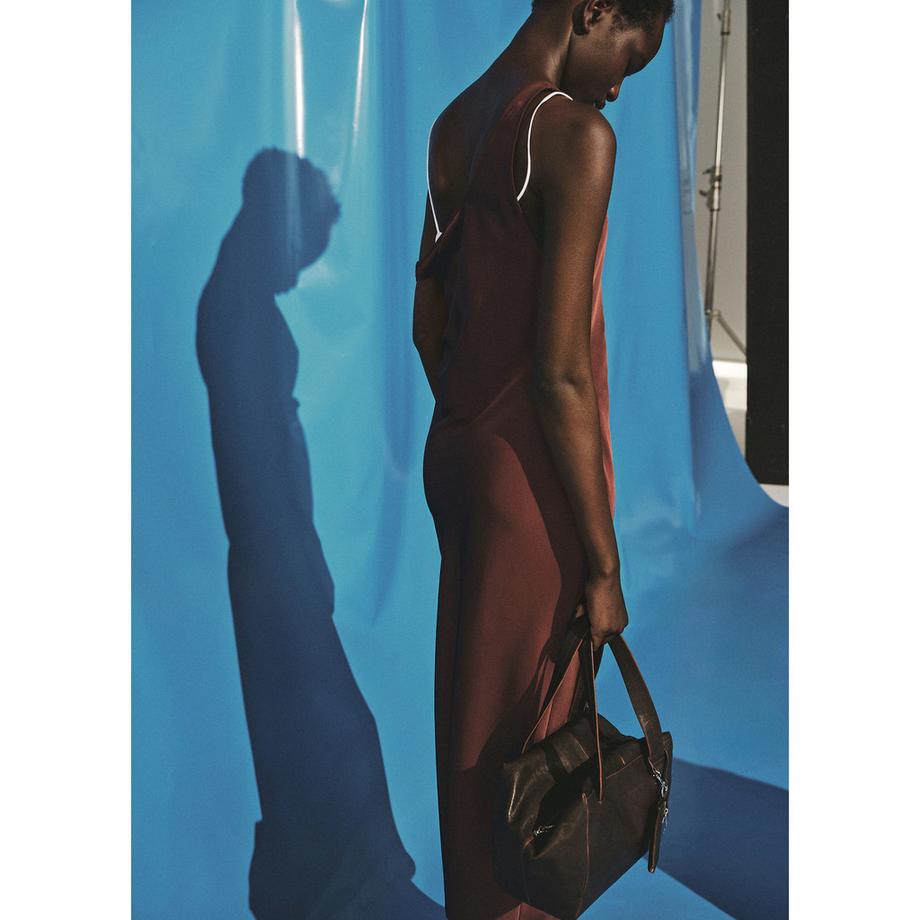 MANGO Luisa2 Satin V-Ausschnitt Midikleid  