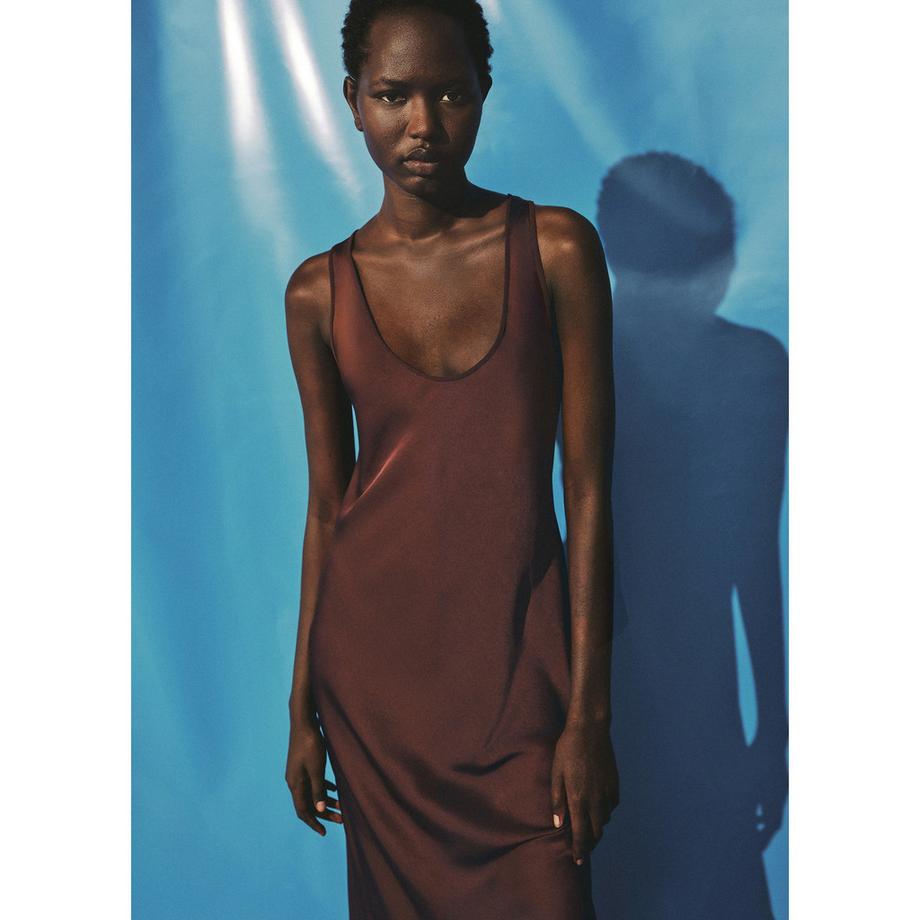 MANGO Luisa2 Satin V-Ausschnitt Midikleid  