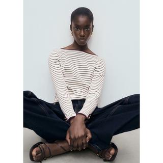 MANGO Porta T-Shirt Rigata Maniche Lunghe Scollo a Barca  