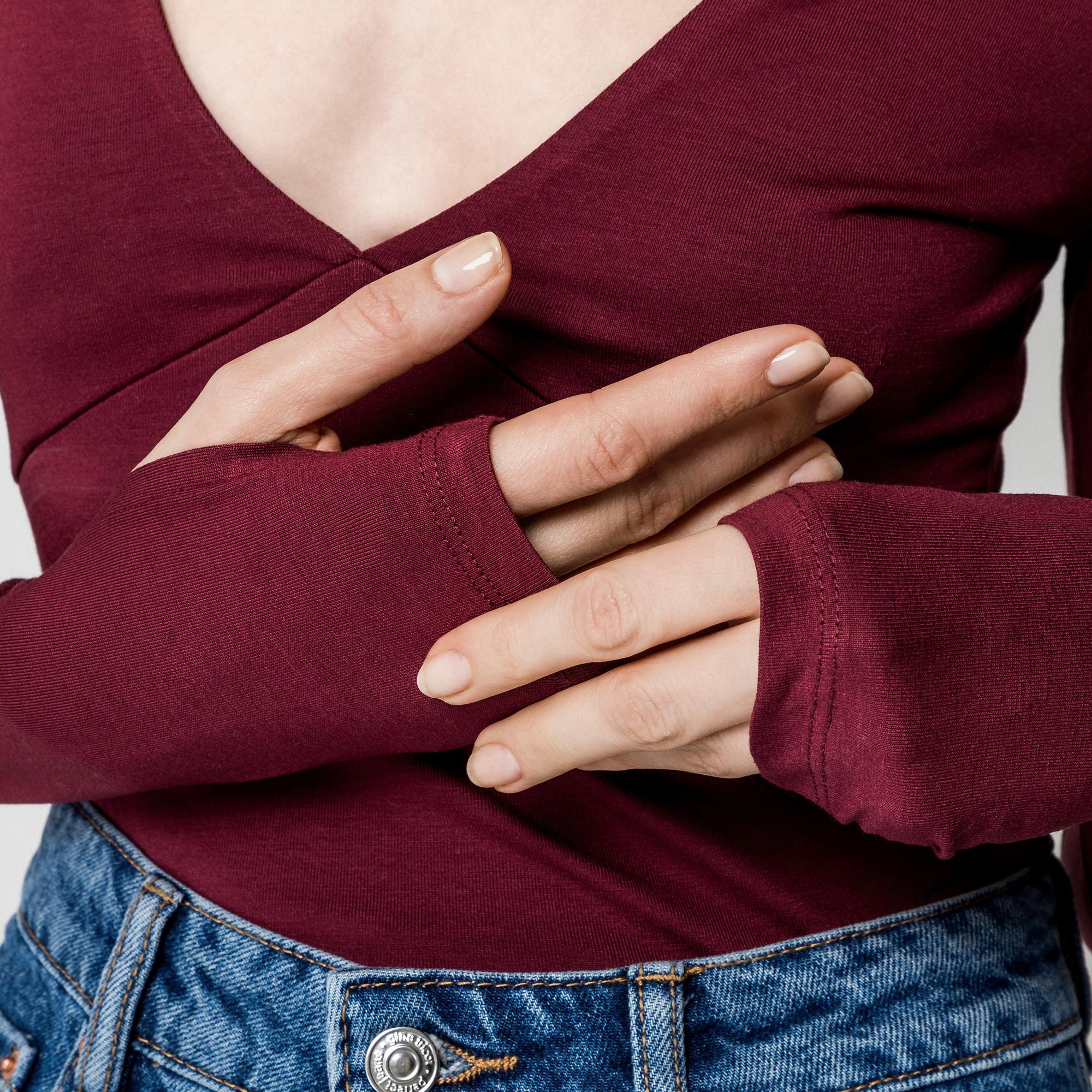 Gina Tricot Top Maniche Lunghe Scollo a V Profondo  