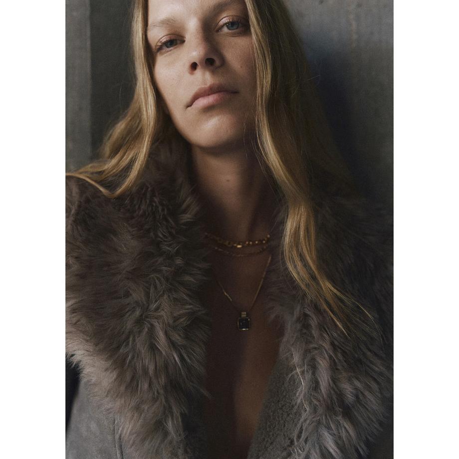 MANGO FURBY Veste effet suédine  