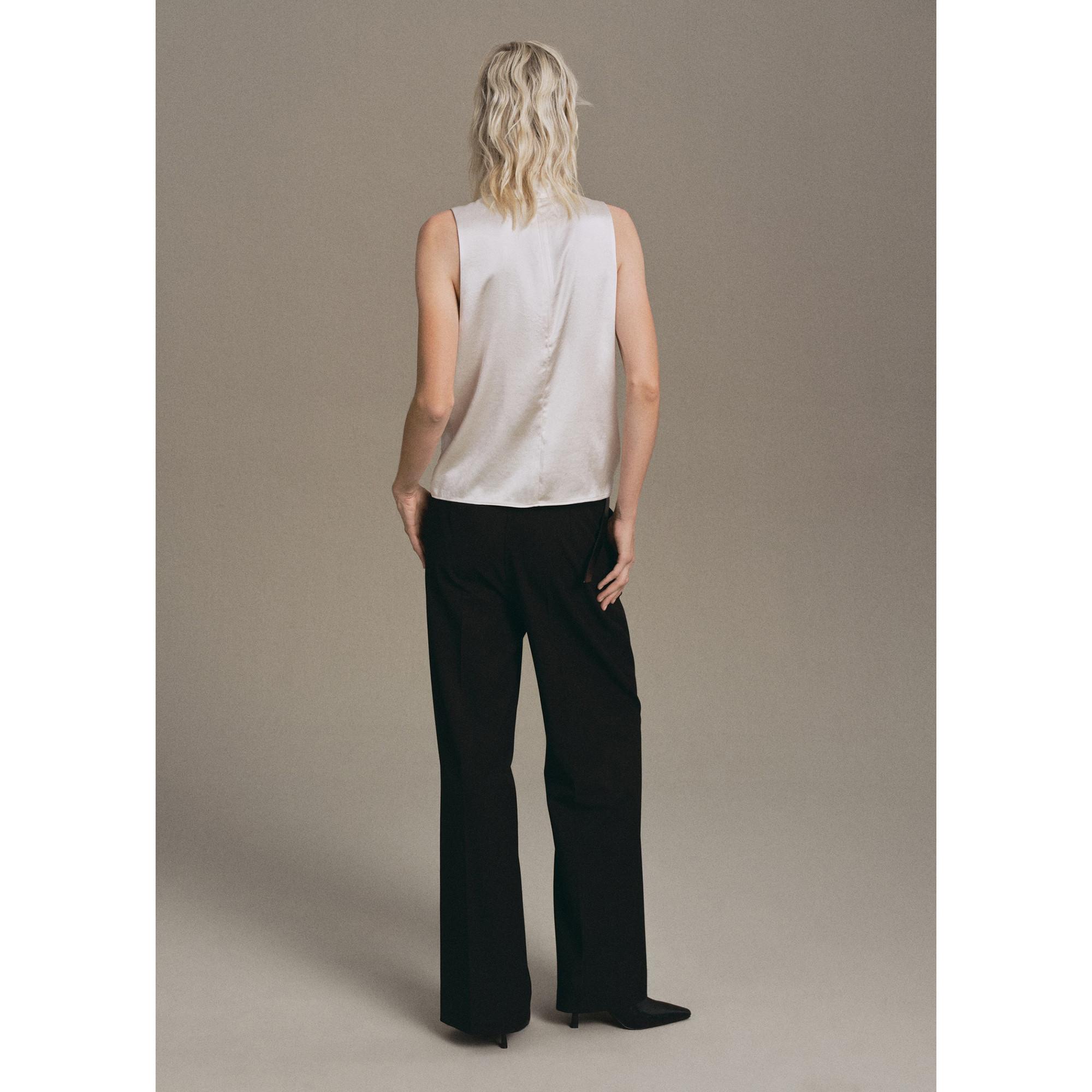 MANGO STONAK Chemisier Satin Col Roulé  