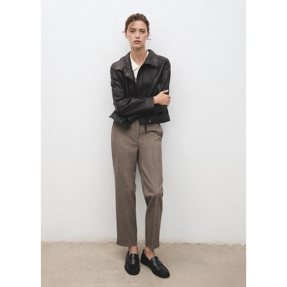 MANGO Newarm Nadelstreifen Tailored Fit Cropped Hose  