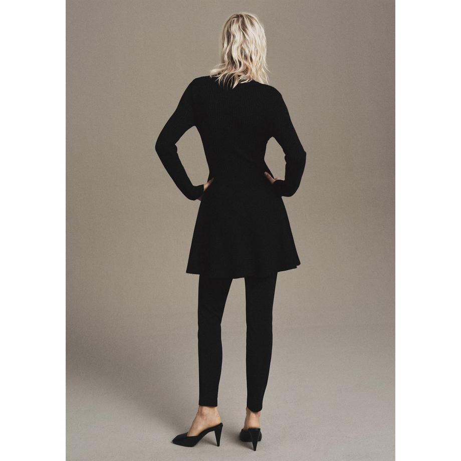 MANGO Robe en maille côtelée Peplum  