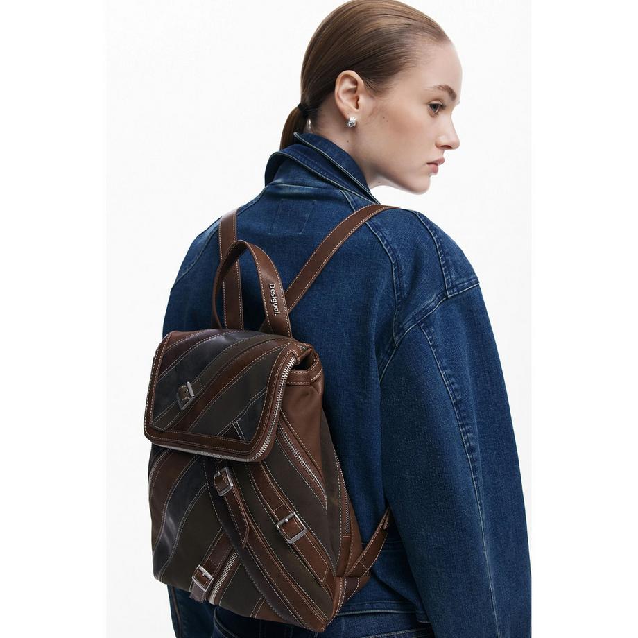 Desigual Sac à dos Patchwork Détail Boucle  