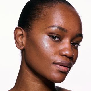 MAC Cosmetics  Skinfinish Lightstruck Liquid Highlighter 