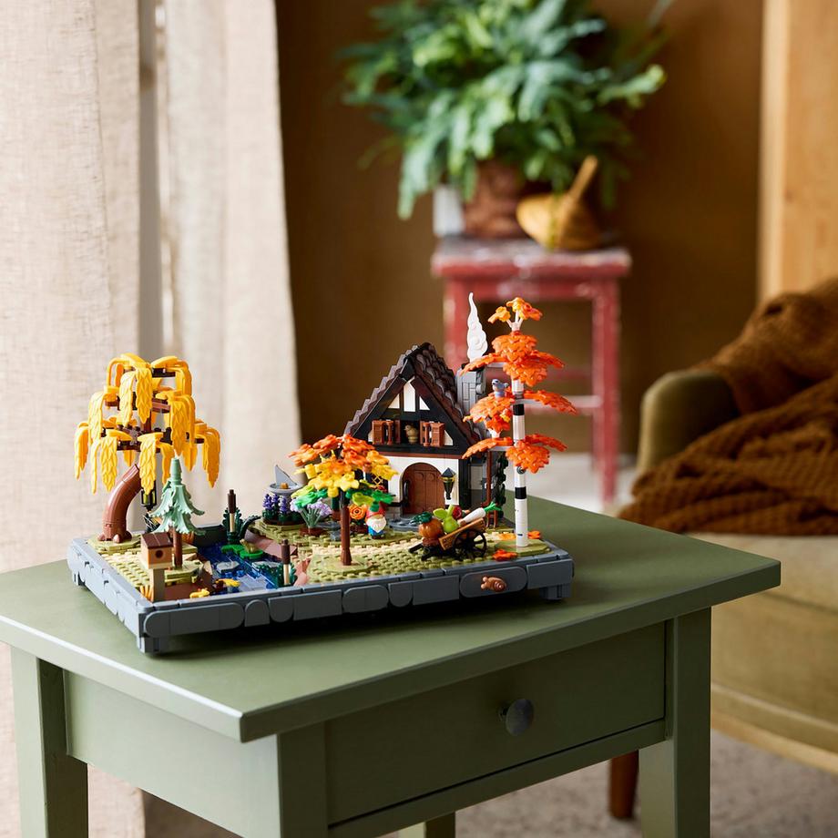 LEGO®  11372 Giardino autunnale del cottage 