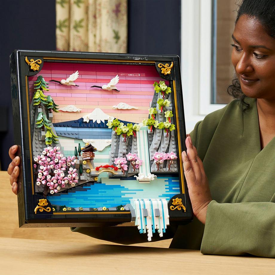 LEGO®  31218 Paesaggio giapponese con ciliegi fioriti 