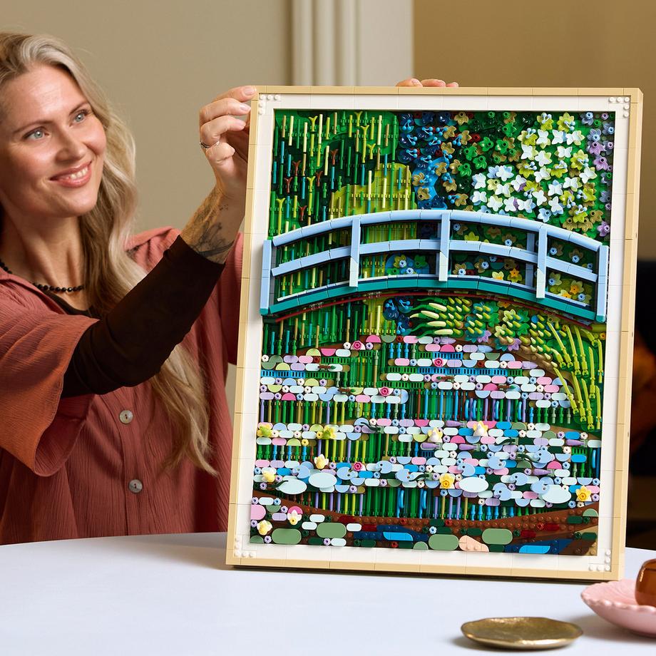 LEGO®  31220 Claude Monet – Brücke über einen Seerosenteich 