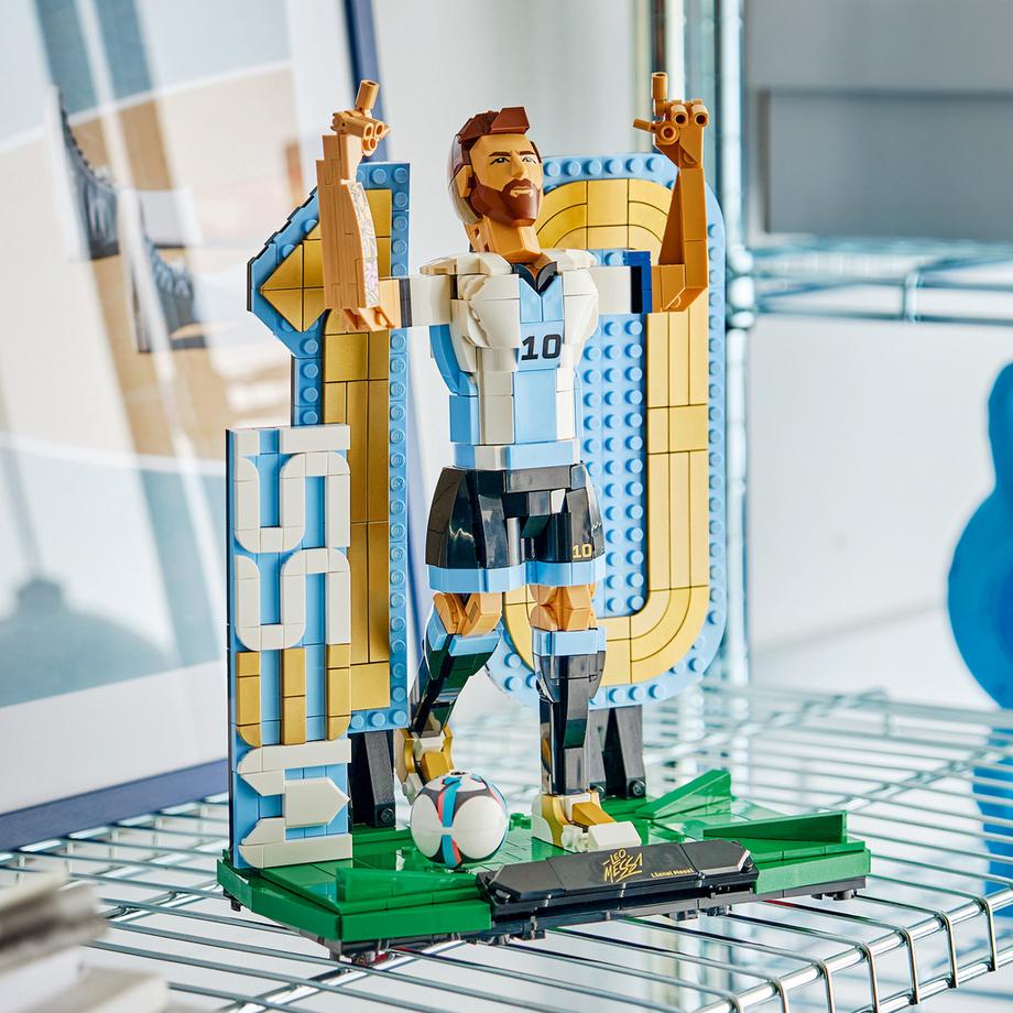 LEGO®  43015 Lionel Messi – Légende du foot 