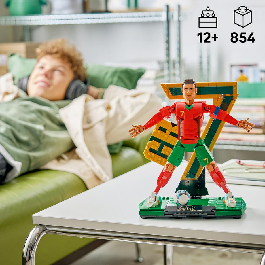 LEGO®  43016 Cristiano Ronaldo – Légende du foot 