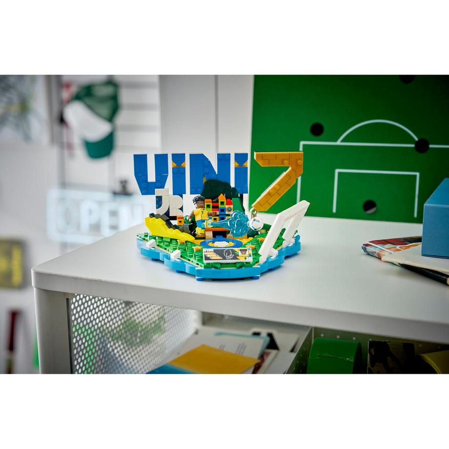 LEGO®  43027 Vini Jr. – Highlights calcistici 