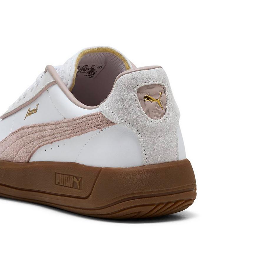 PUMA Club Klassika Low Top Sneakers  