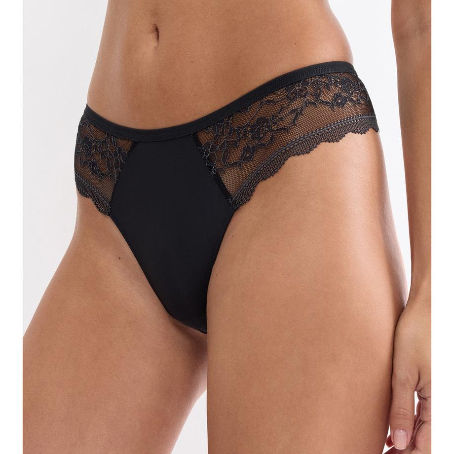 Triumph Comfort Allure String 