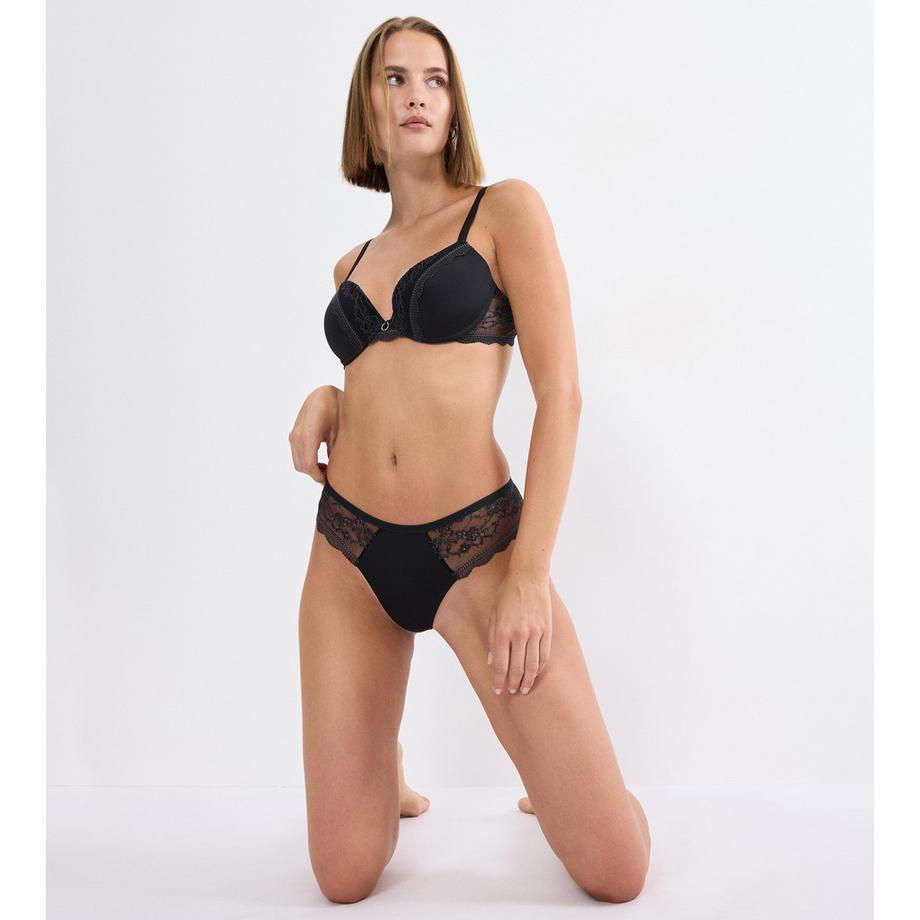 Triumph Comfort Allure String 