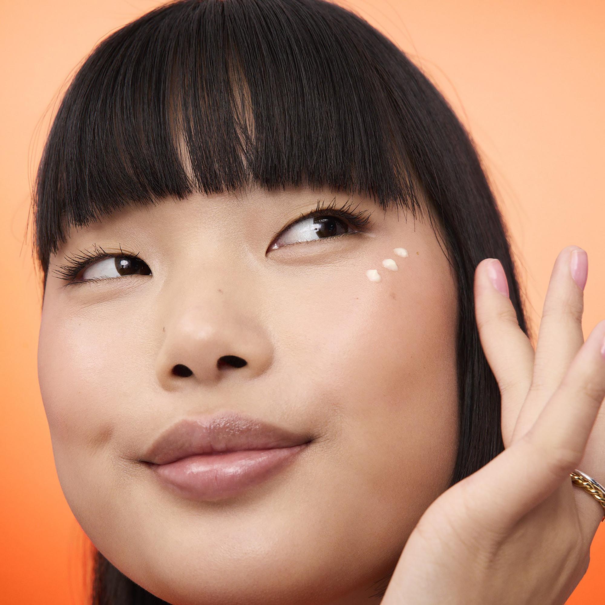 SEPHORA  GLOW - Augencreme für mehr Strahlkraft mit Vitamin C und Hyaluronsäure 