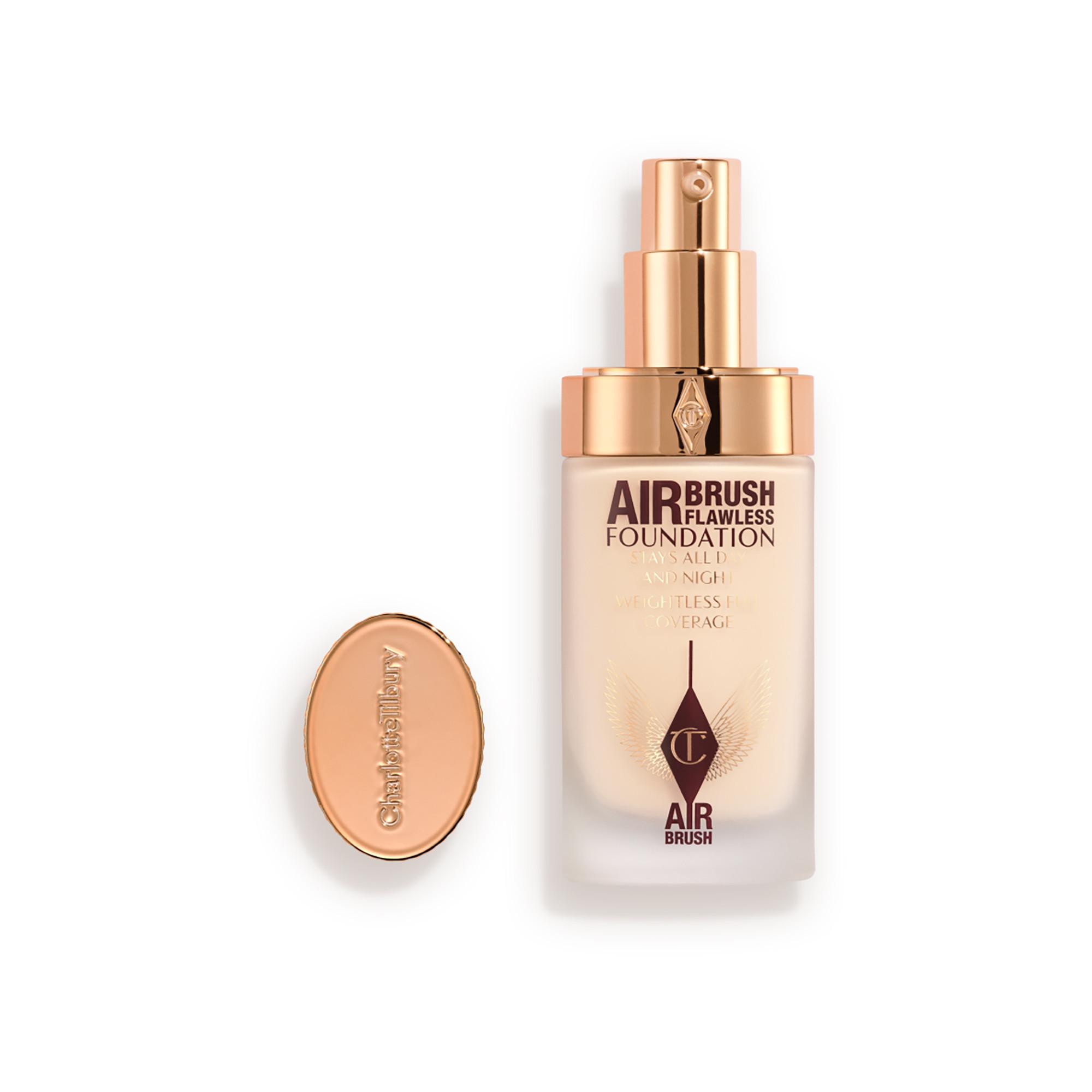 CHARLOTTE TILBURY  Airbrush Flawless Foundation – Leichte Foundation mit voller Deckkraft 