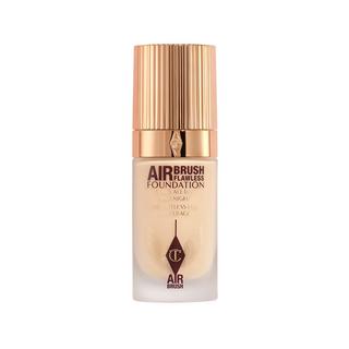 CHARLOTTE TILBURY  Airbrush Flawless Foundation – Leichte Foundation mit voller Deckkraft 