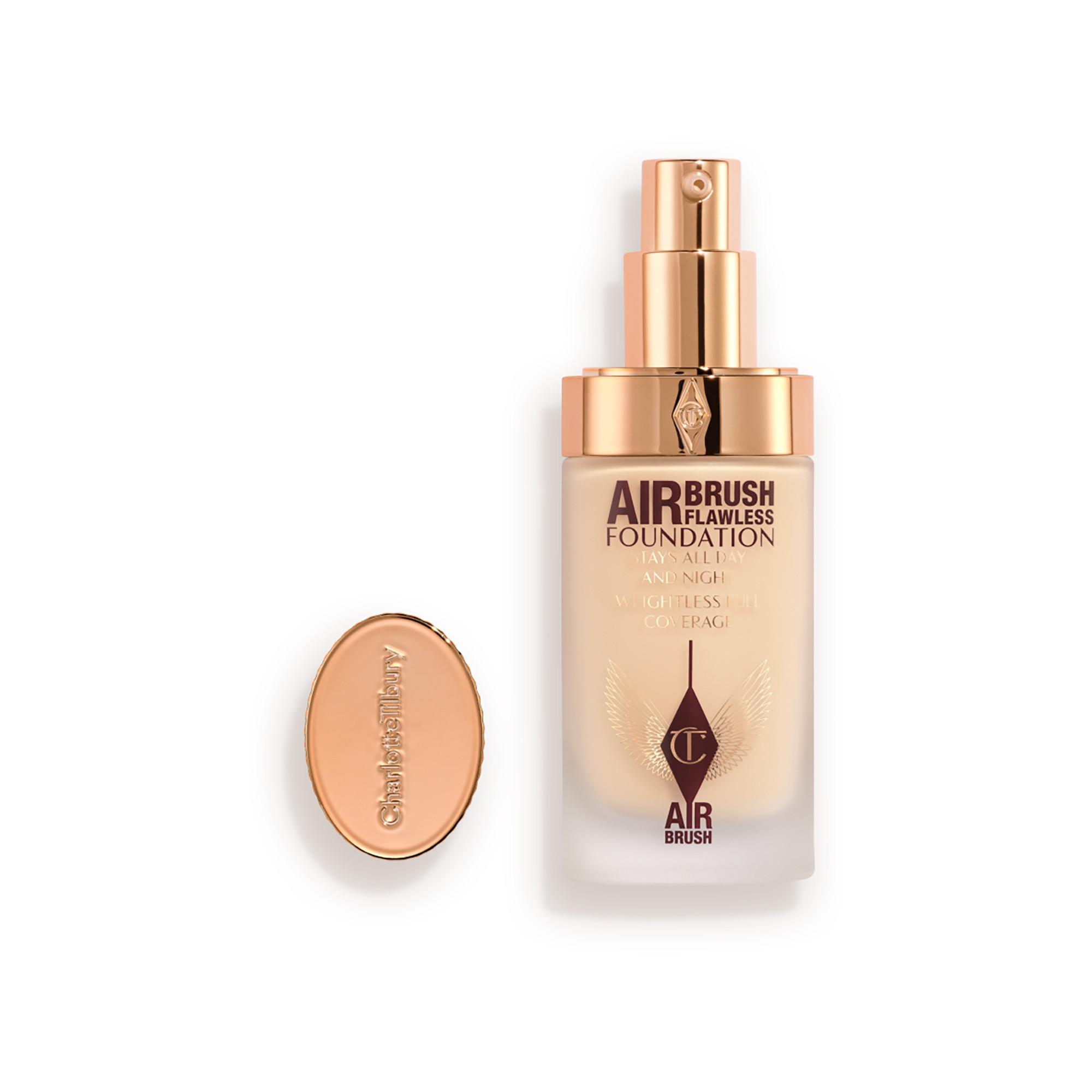 CHARLOTTE TILBURY  Airbrush Flawless Foundation – Leichte Foundation mit voller Deckkraft 