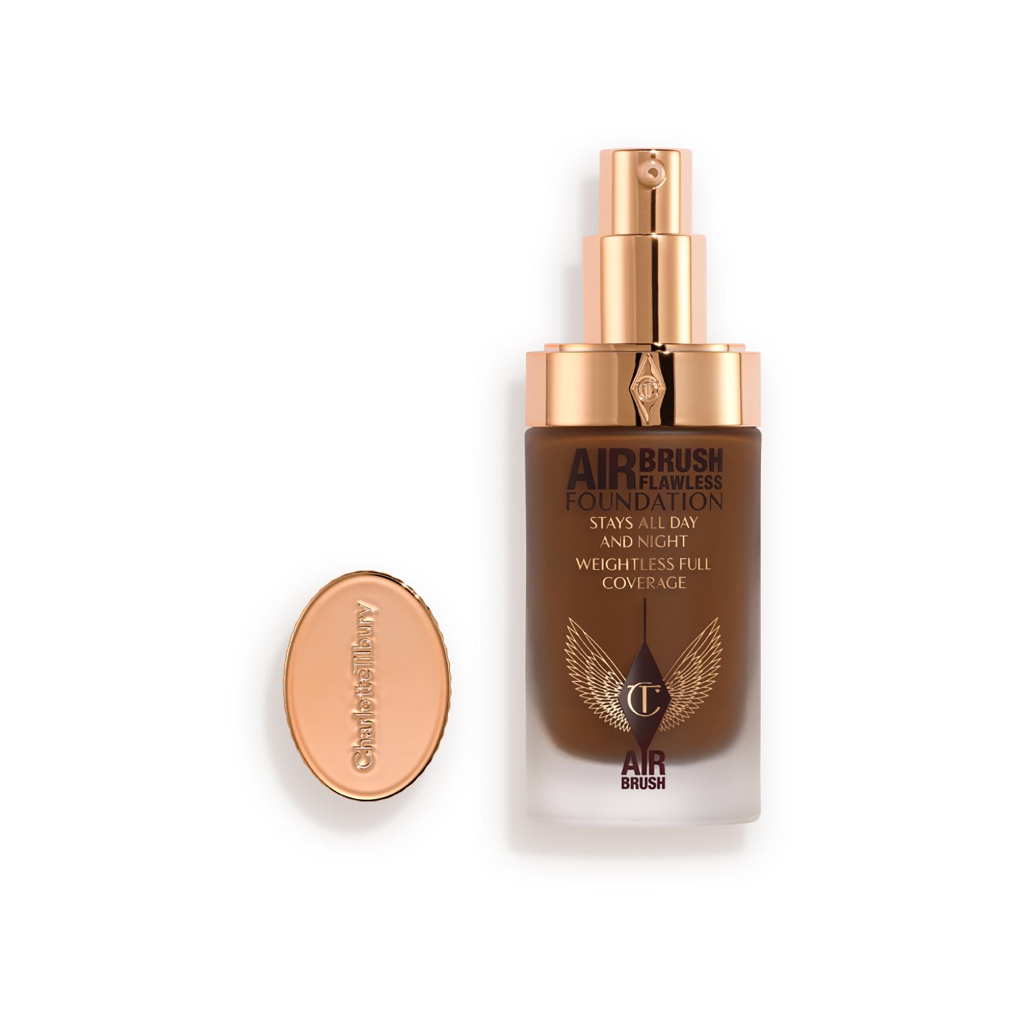 CHARLOTTE TILBURY  Airbrush Flawless Foundation – Leichte Foundation mit voller Deckkraft 