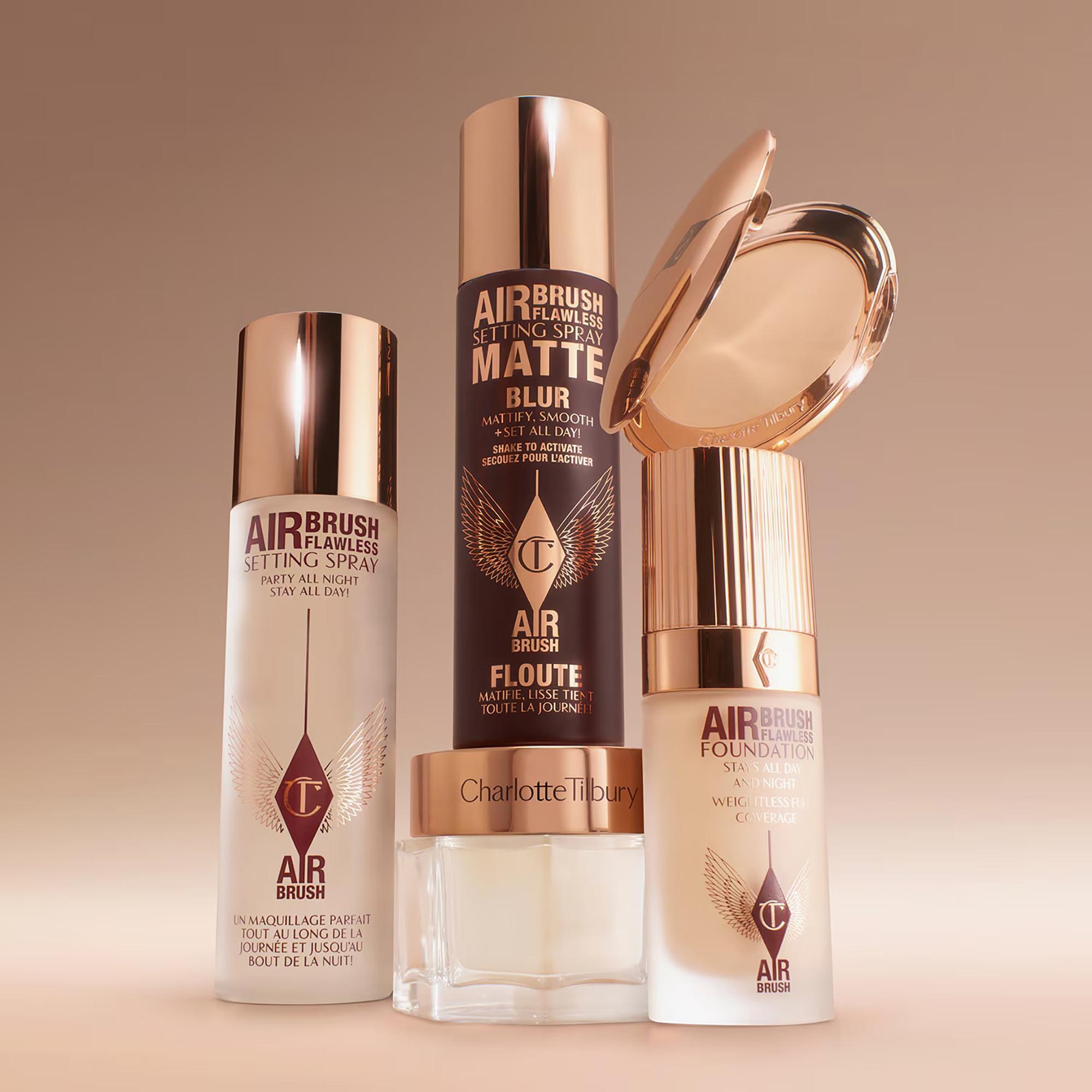 CHARLOTTE TILBURY  Airbrush Flawless Foundation - Fondotinta leggero a coprenza totale 