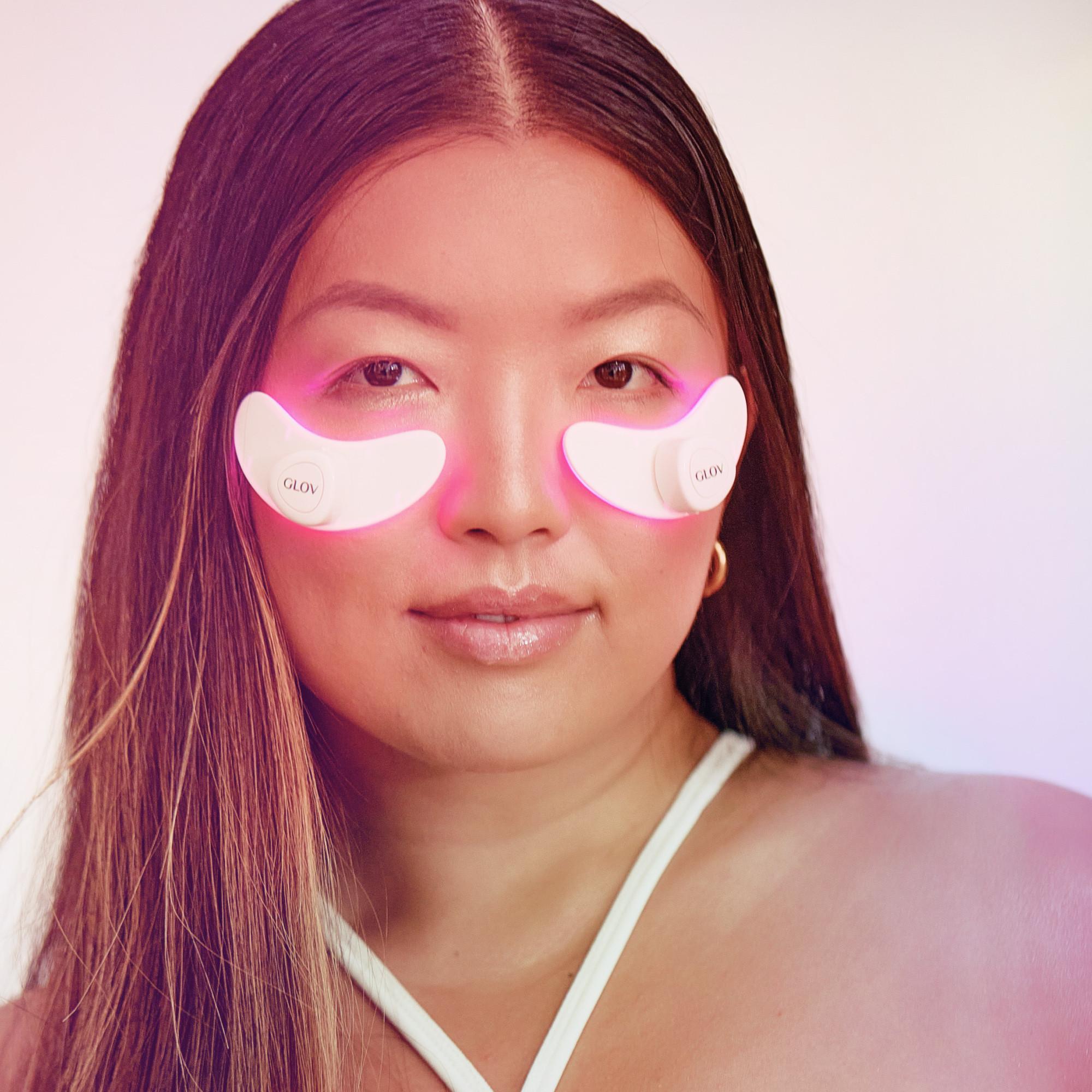 GLOV  LunaEye USB - LED Therapy Patches for Bright & Rejuvenated Eyes 