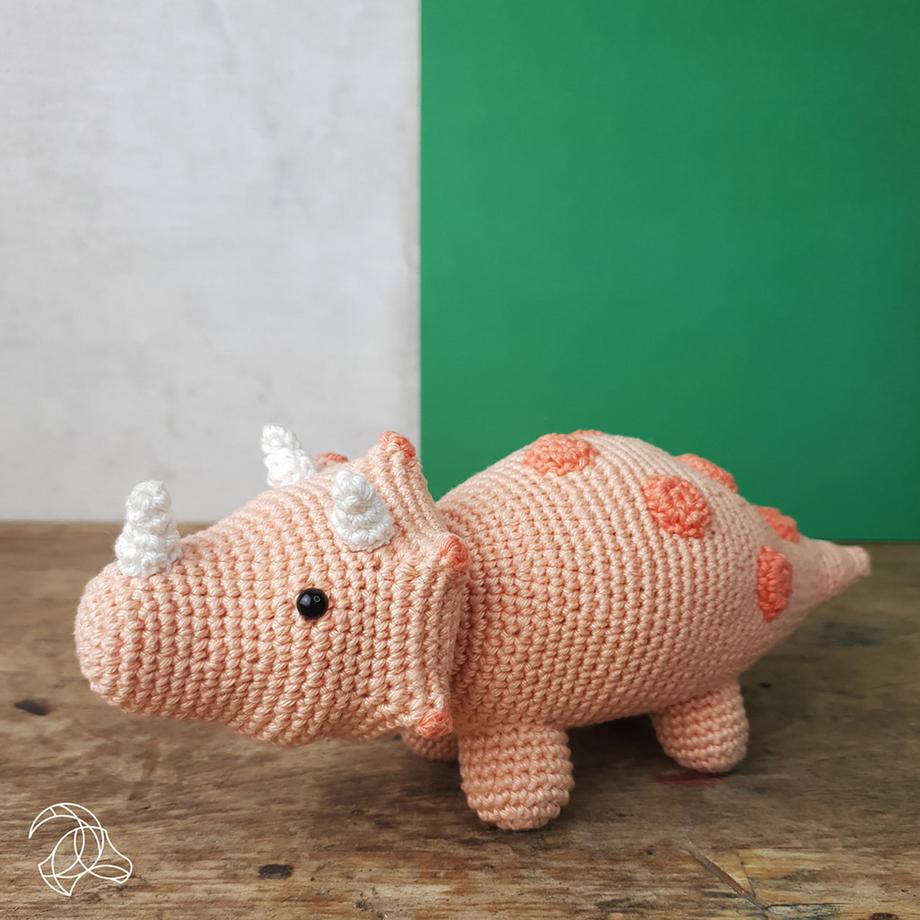 Hardicraft Häkelset Dino Triceratops 