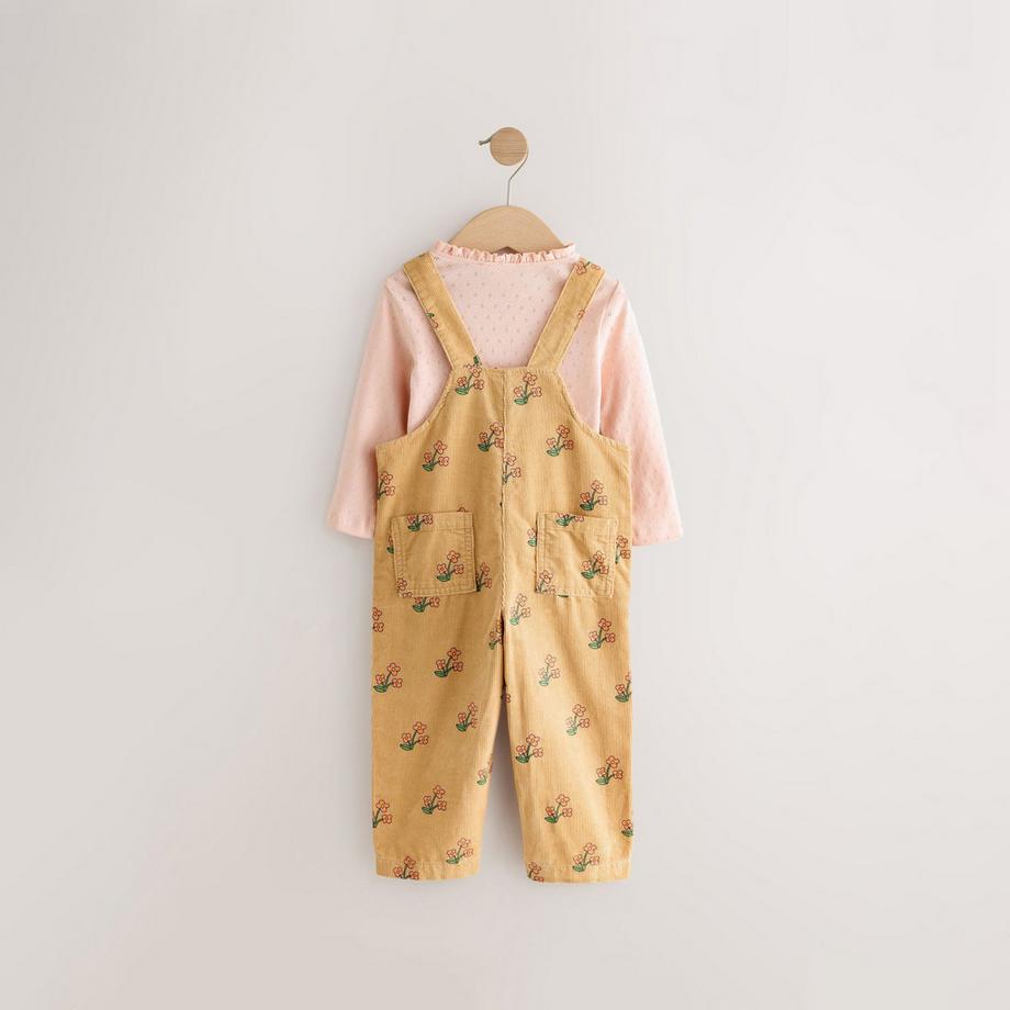 Next  Set: T-Shirt & Jumpsuit 