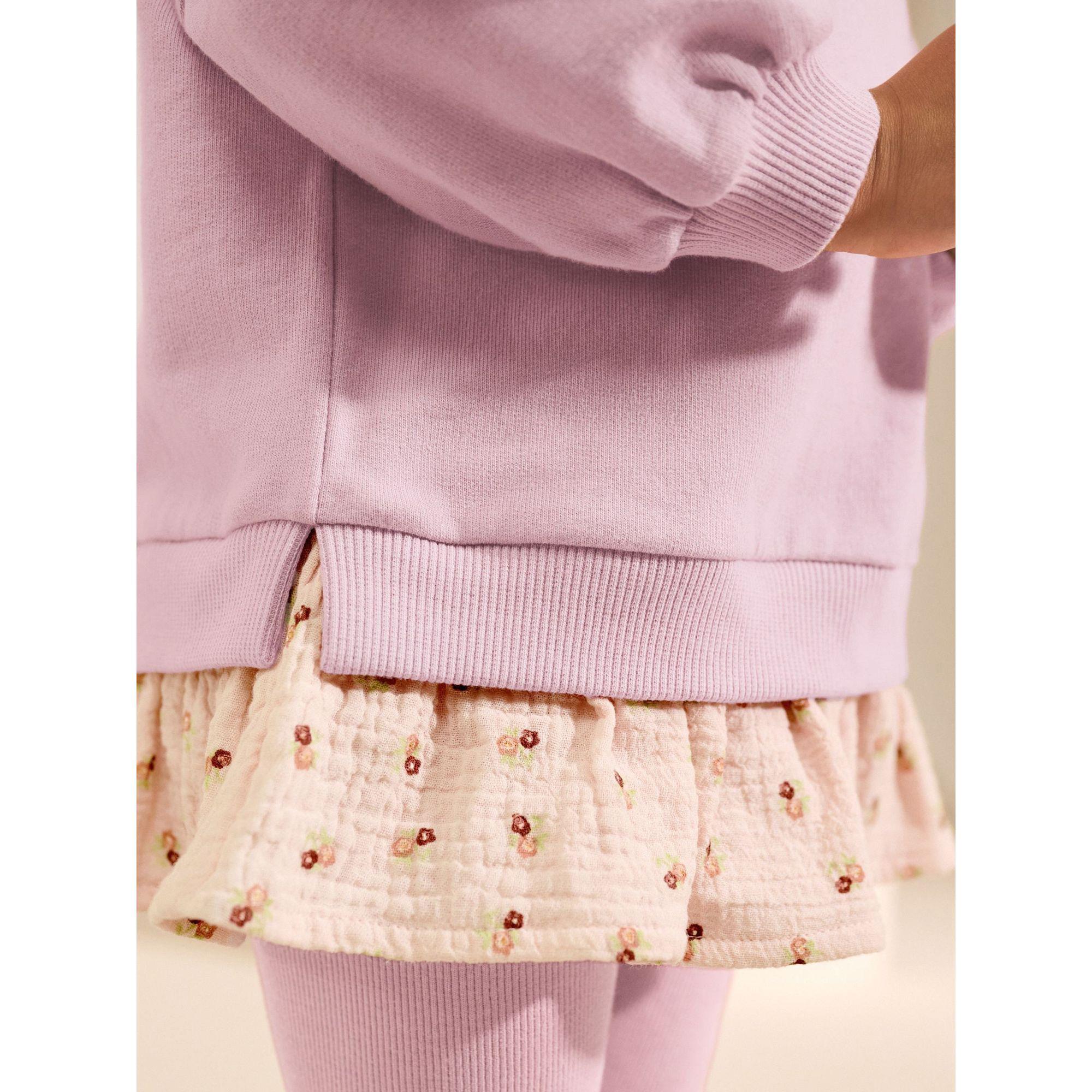 Next  Set: Top & Leggings 