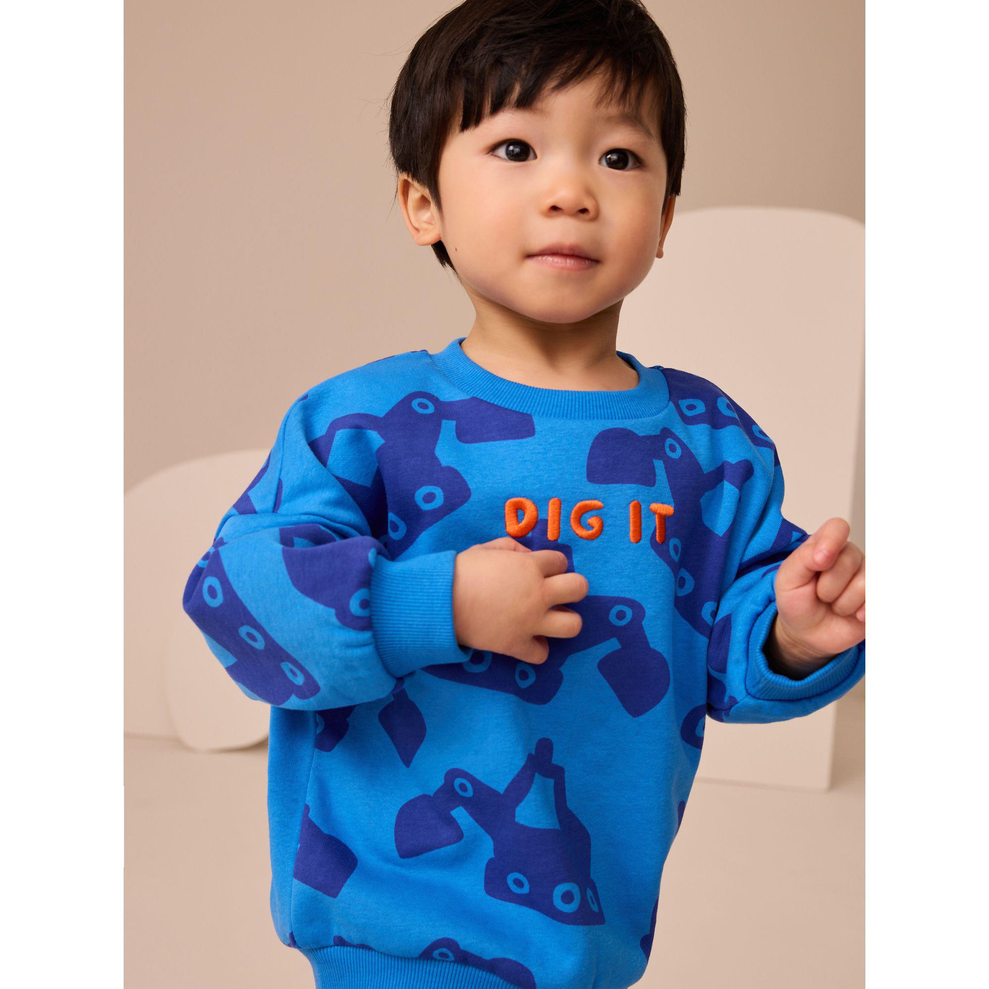 Next  Set: Sweatshirt & Jogginghose 