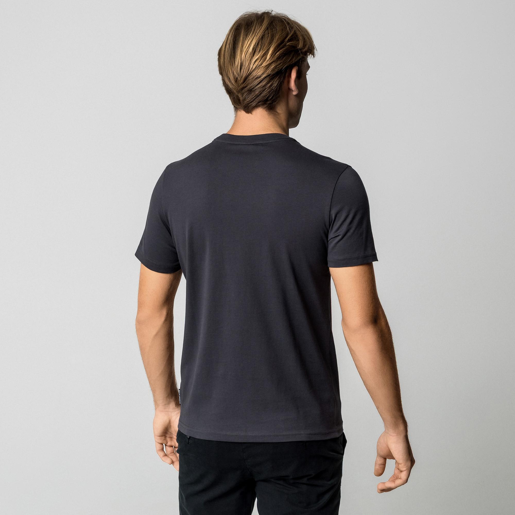 MOOSE KNUCKLES Chamblee Leaf T-Shirt  