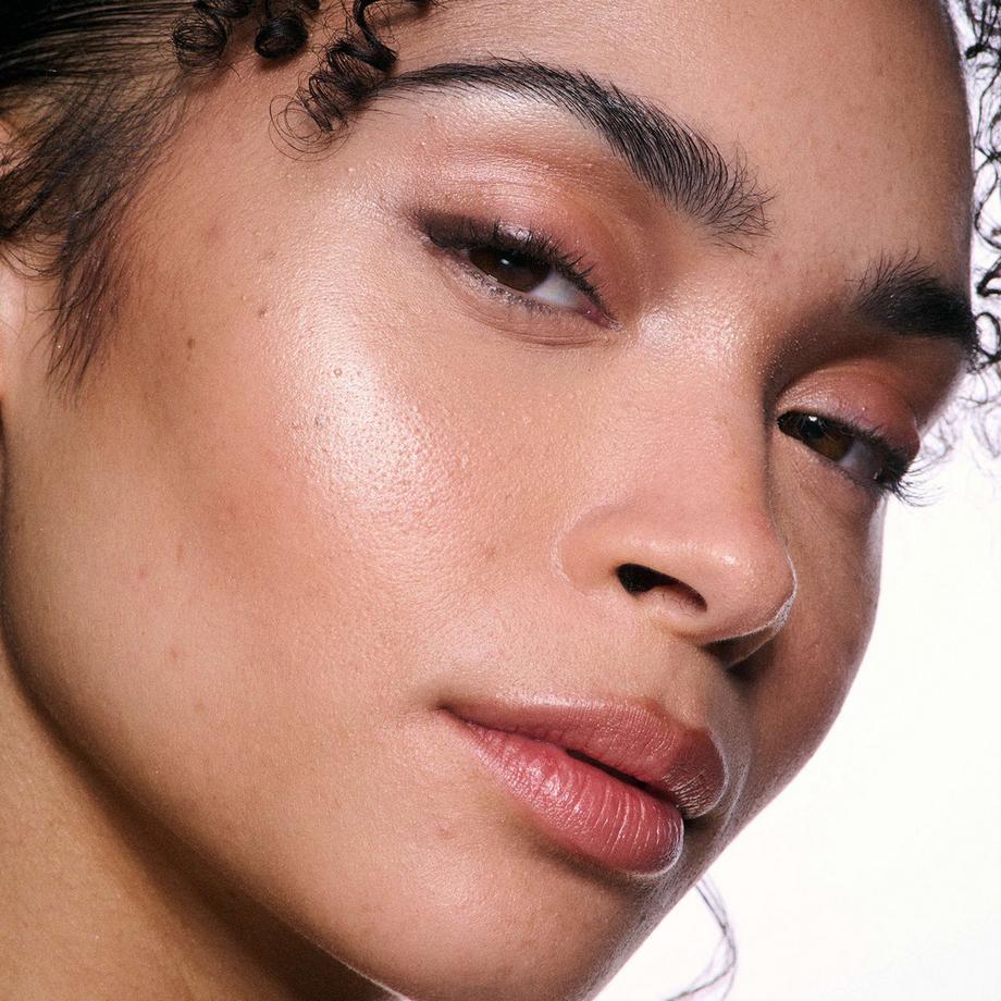 MAC Cosmetics  Bounce & Gleam Highlighter 