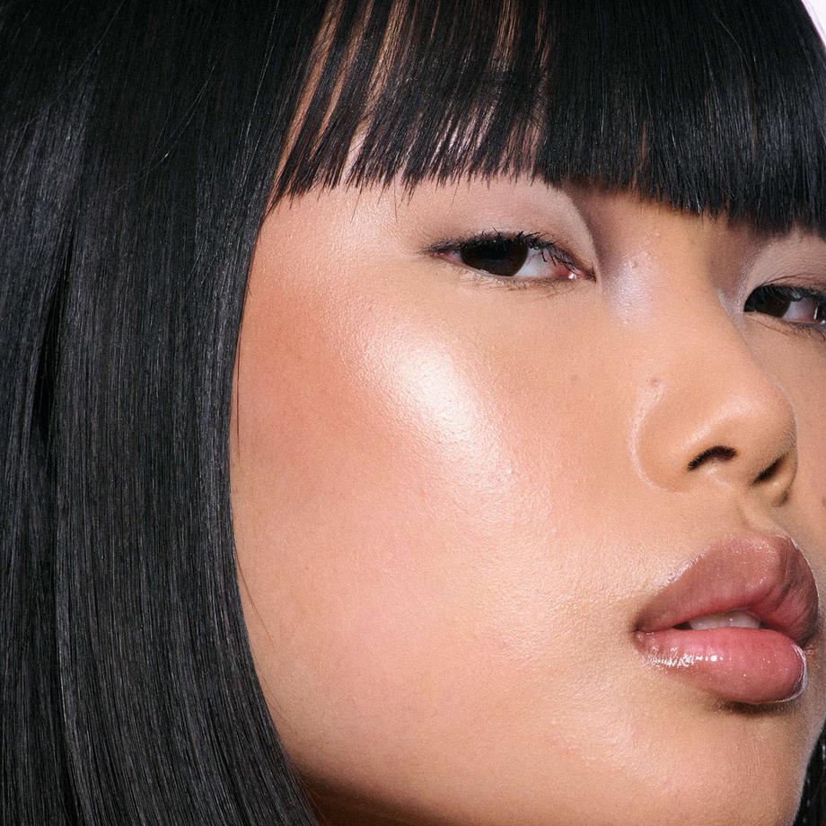 MAC Cosmetics  Bounce & Gleam Highlighter 