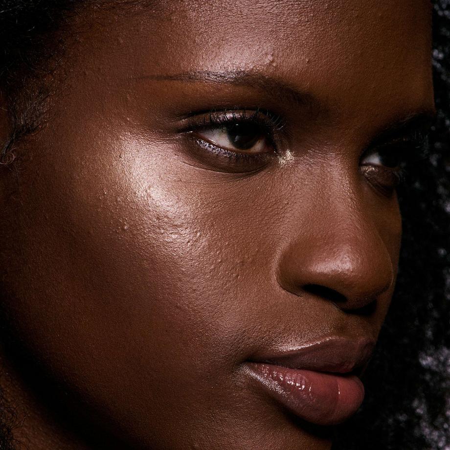 MAC Cosmetics  Bounce & Gleam Highlighter 